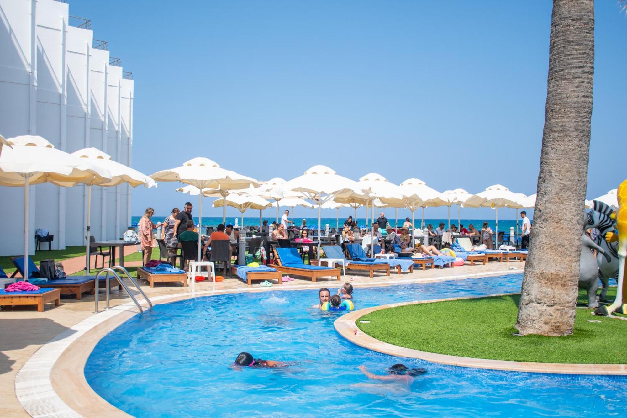 Mimoza Beach Hotel Agios Sergios Exterior foto